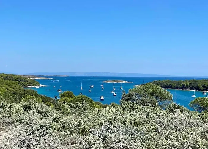 Beautiful Apartment At Entrance To Cape Kamenjak
